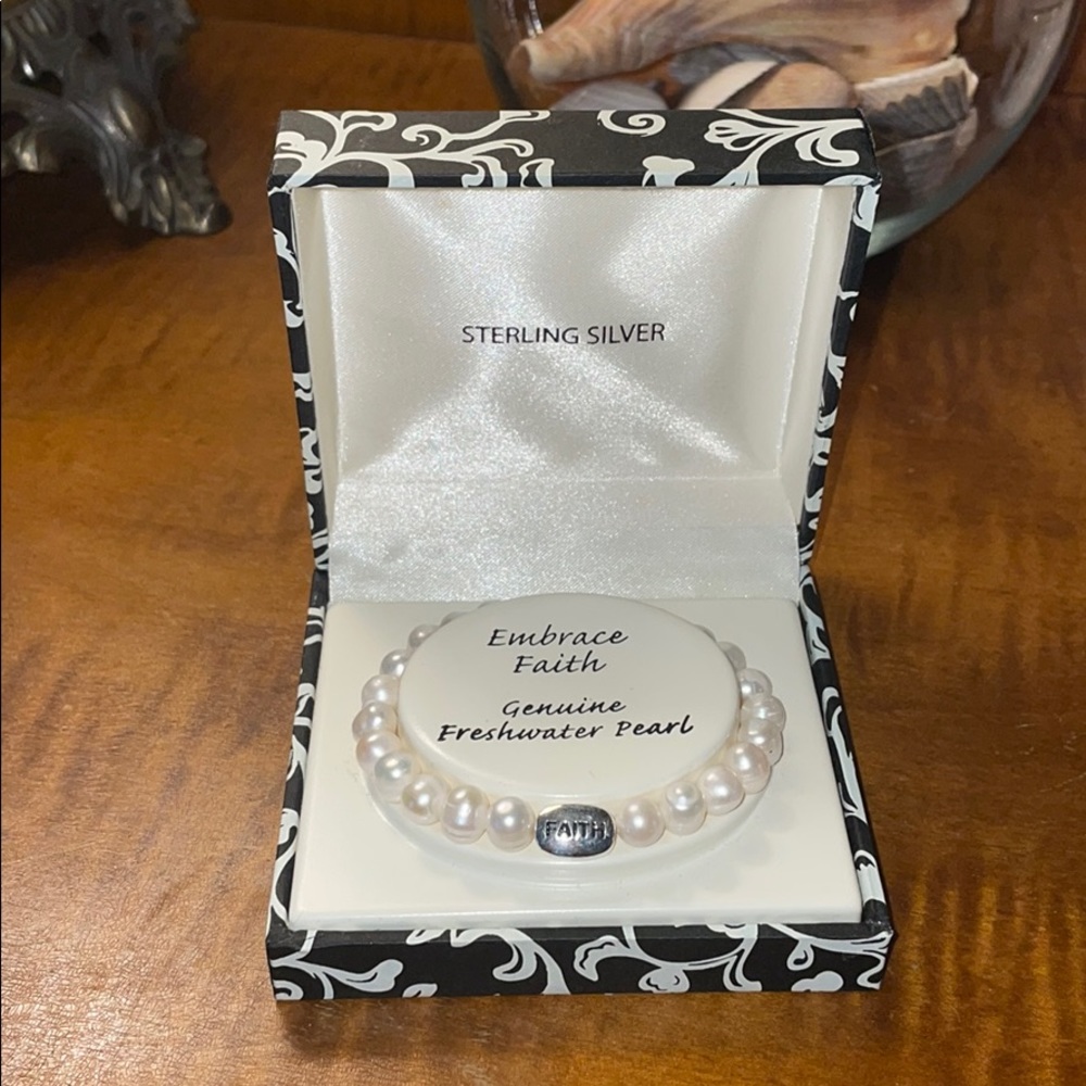 Pearl Bracelet